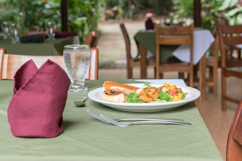 Arenal Oasis Eco Lodge & Wildlife Refuge La Fortuna Luaran gambar